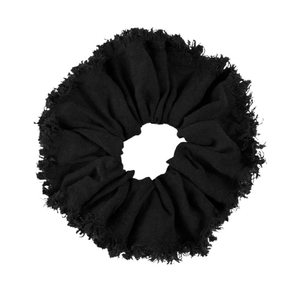 Donni. linen scrunchie